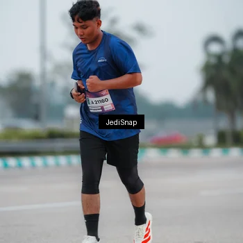 Runner Photo 7520844