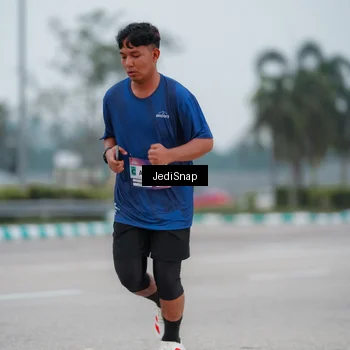 Runner Photo 7520846
