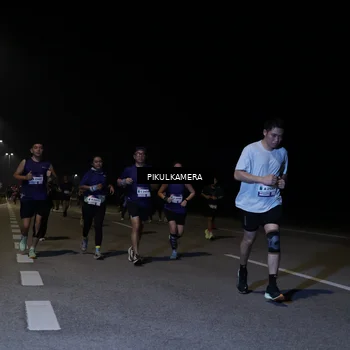 Runner Photo 7520854