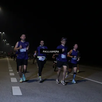 Runner Photo 7520865