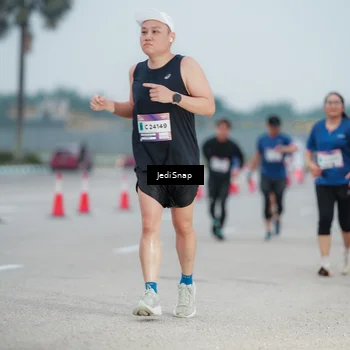 Runner Photo 7520870