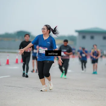Runner Photo 7520872