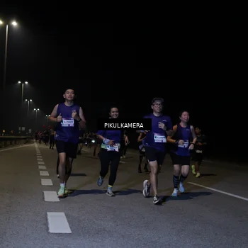 Runner Photo 7520874