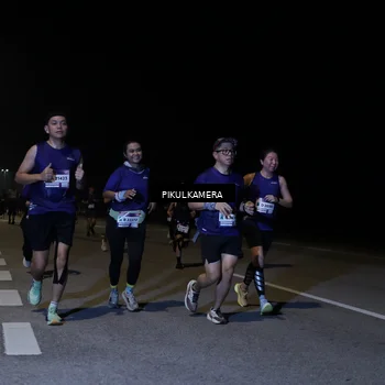 Runner Photo 7520875
