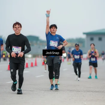 Runner Photo 7520888