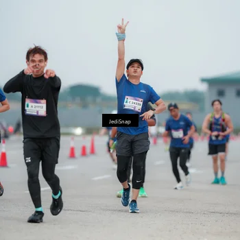 Runner Photo 7520899