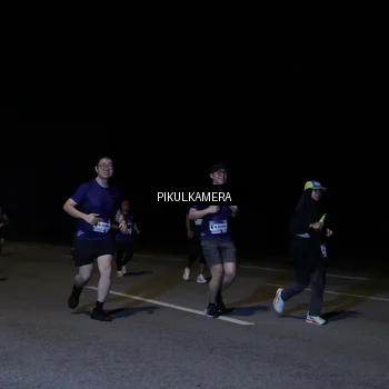 Runner Photo 7520909
