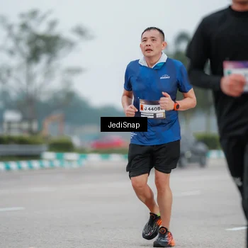 Runner Photo 7520910