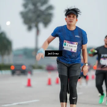 Runner Photo 7520919