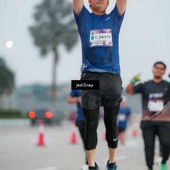 Runner Photo 7520922