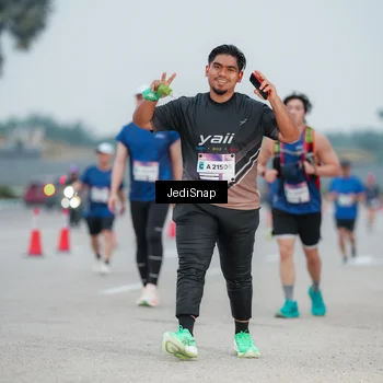 Runner Photo 7520931