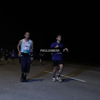 Runner Photo 7520937
