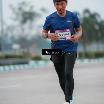 Runner Photo 7520938