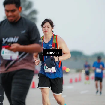 Runner Photo 7520947