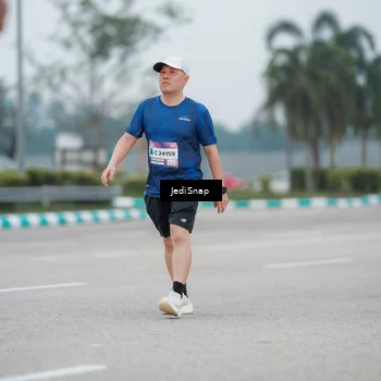 Runner Photo 7520966