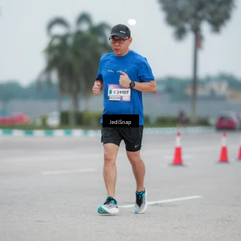 Runner Photo 7520972
