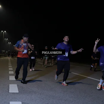 Runner Photo 7520973