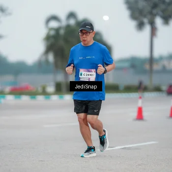 Runner Photo 7520976