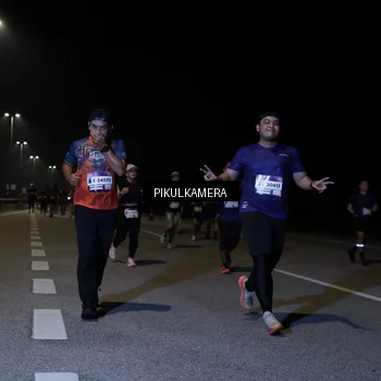 Runner Photo 7520983