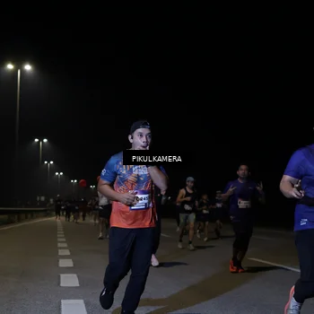 Runner Photo 7520987