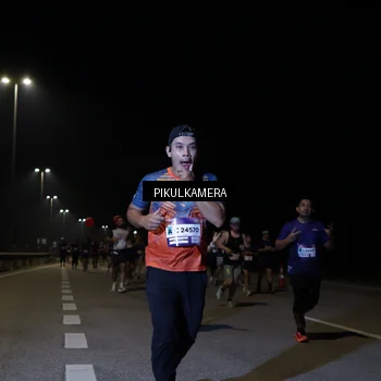 Runner Photo 7520991