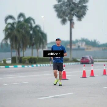 Runner Photo 7520995