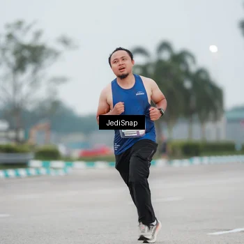Runner Photo 7520996