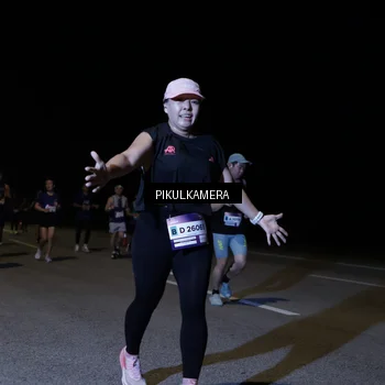 Runner Photo 7521004