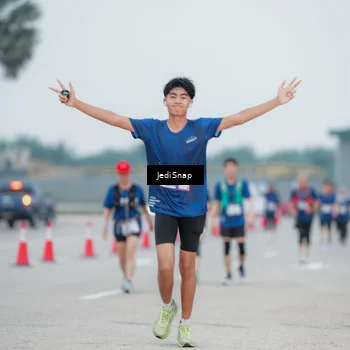 Runner Photo 7521025