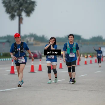 Runner Photo 7521028