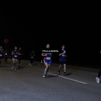 Runner Photo 7521032