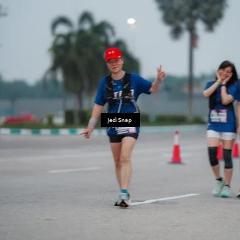 Runner Photo 7521040