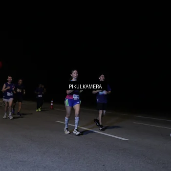 Runner Photo 7521047