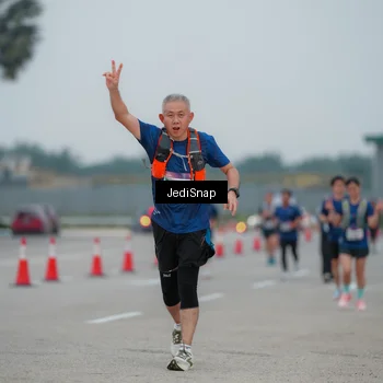 Runner Photo 7521053