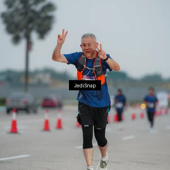 Runner Photo 7521062