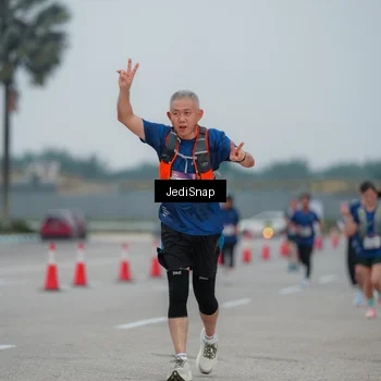 Runner Photo 7521063