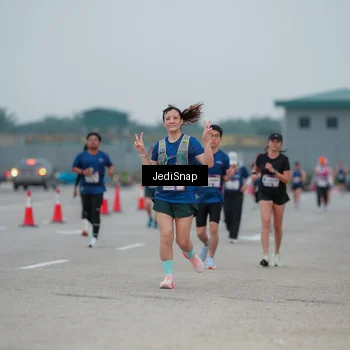 Runner Photo 7521073