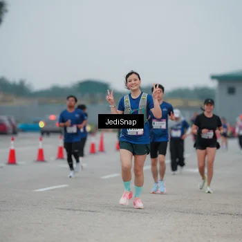 Runner Photo 7521079
