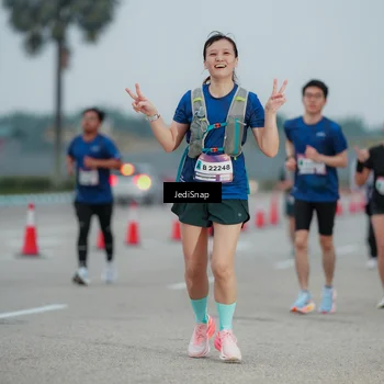 Runner Photo 7521090