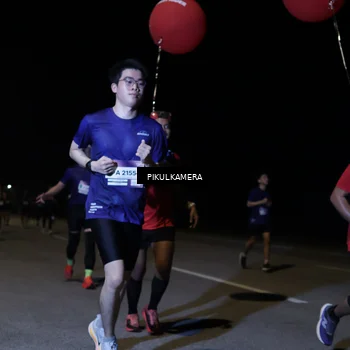 Runner Photo 7521102