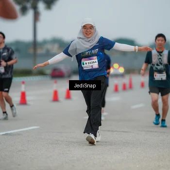 Runner Photo 7521119