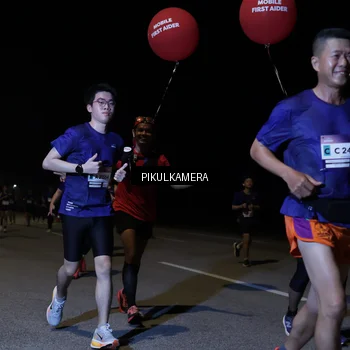 Runner Photo 7521123