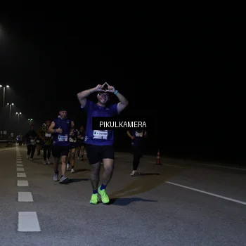 Runner Photo 7521142