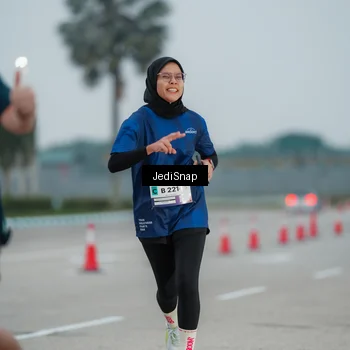 Runner Photo 7521143