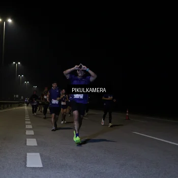 Runner Photo 7521144