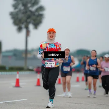 Runner Photo 7521146