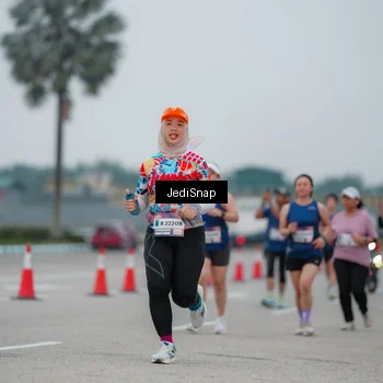 Runner Photo 7521149