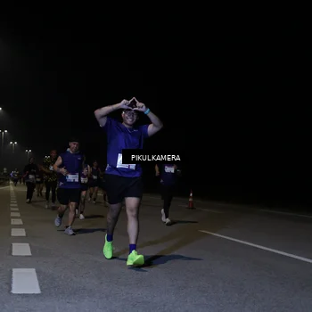 Runner Photo 7521154