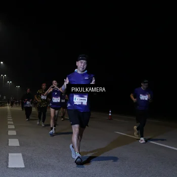 Runner Photo 7521163
