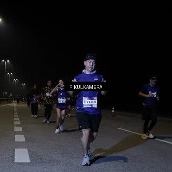 Runner Photo 7521165